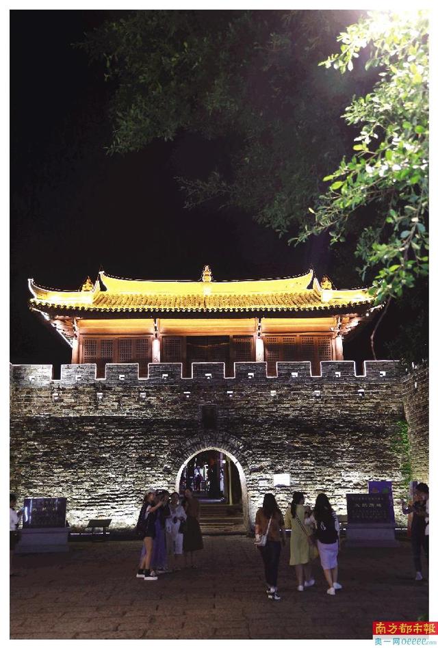 大鹏所城全称为大鹏守御千户所城始建于，大鹏所城始建于哪个朝代（大鹏所城：东南海防第一所）