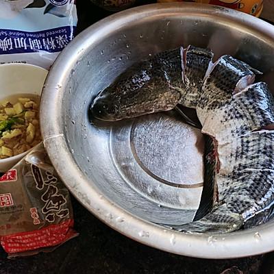 脆嫩锡纸红椒烤娃娃菜的做法，烤箱版锡纸娃娃菜（烤鱼做的对，脆嫩满足又美味）