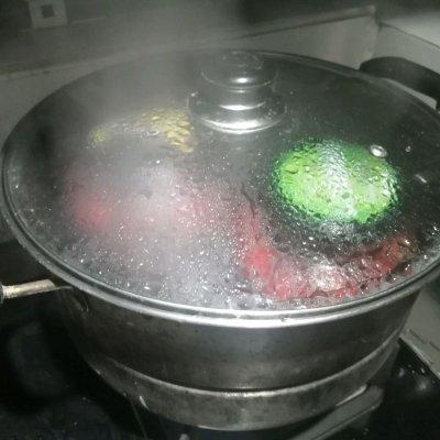 怎样做山楂罐头，怎样做酸甜可口的苹果山楂罐头（家庭版山楂<山里红>罐头）