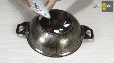 铁锅反复生锈怎么处理，铁锅生锈怎么处理永不生锈（家用铁锅不生锈的方法，速学）