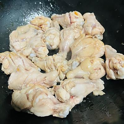 红烧鸡翅根的制作方法，红烧鸡翅根的制作方法视频（红烧鸡翅根这样做）