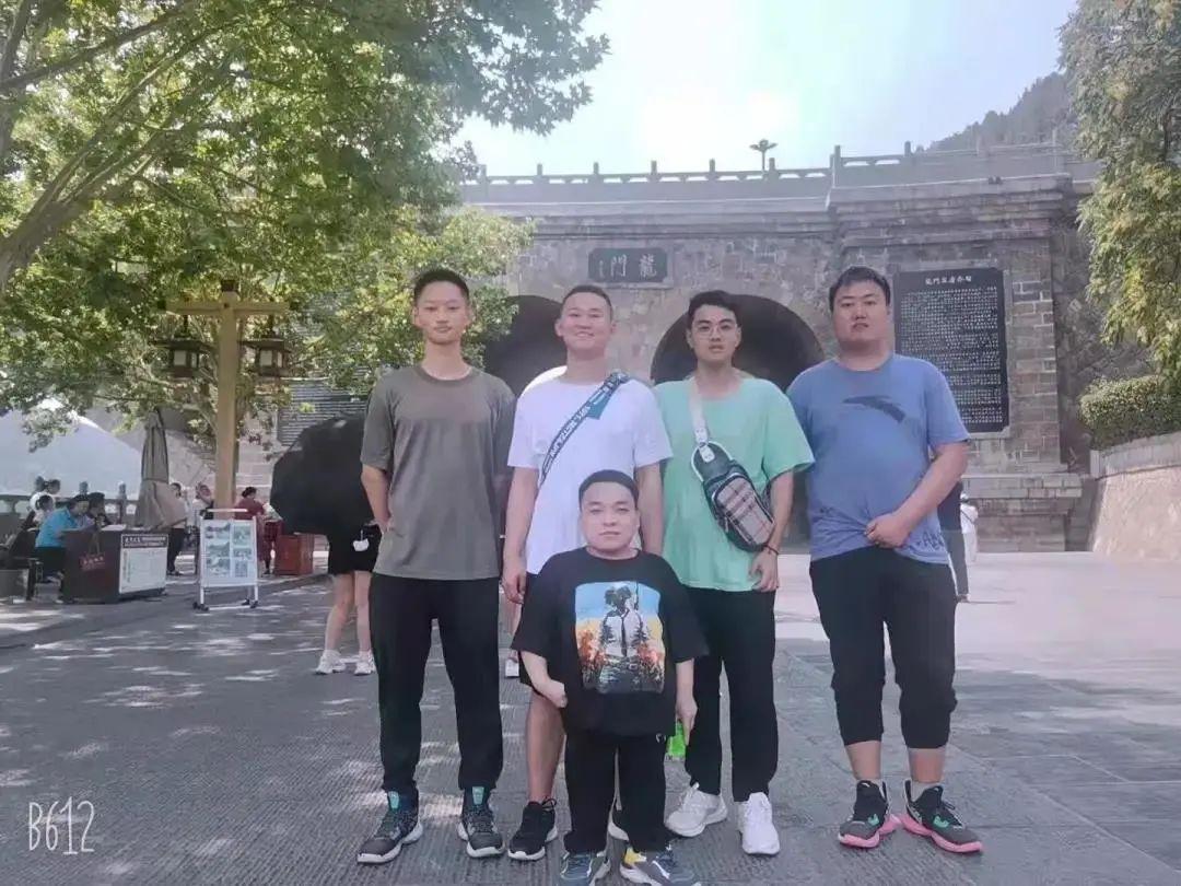018年多少天(2018年日历全年表一张图)"