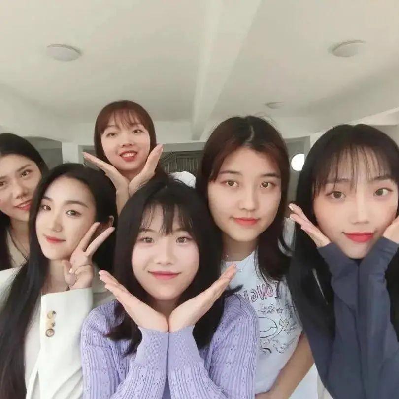 018年多少天(2018年日历全年表一张图)"