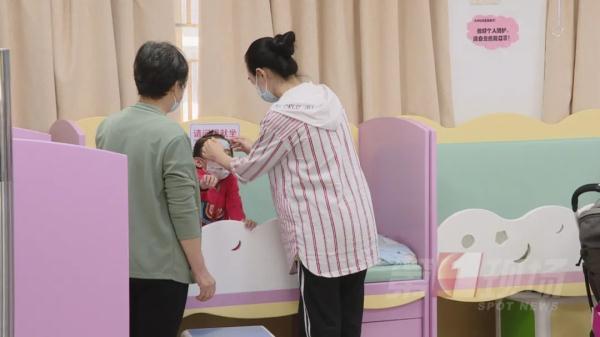 40度高烧多久会有危害，大人40度高烧多久会有危害（儿童反复高烧，家长要留心）