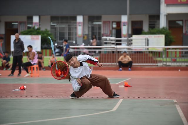 一个课时是指多长时间，驾校一个课时是指多长时间（未来十年，中小学体育课这样上）