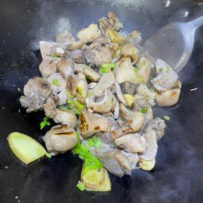 羊腩煲怎么做，羊腩煲怎么做才好吃（羊腩煲，全家都爱吃）