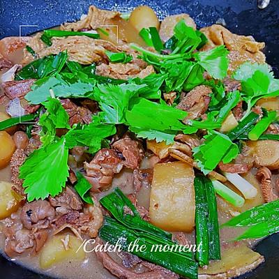 羊腩煲怎么做，羊腩煲怎么做才好吃（羊腩煲，全家都爱吃）