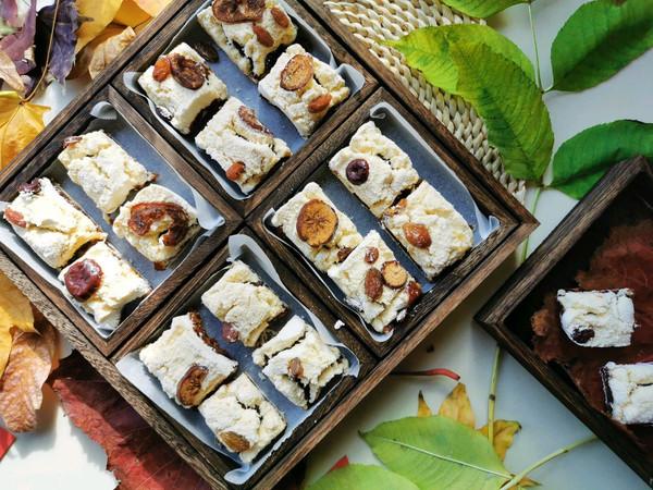 豆沙松糕怎么做，豆沙糕怎么做的（#精致一人食#一人可以吃完一锅的豆沙松糕）