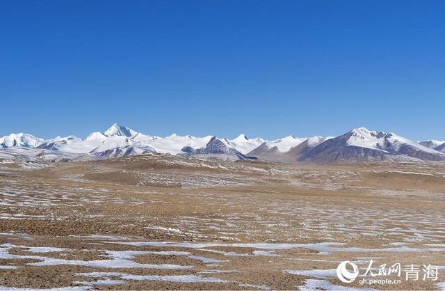 长江发源于哪个省，长江发源于哪个省的唐古拉山脉（长江源头雪域间）