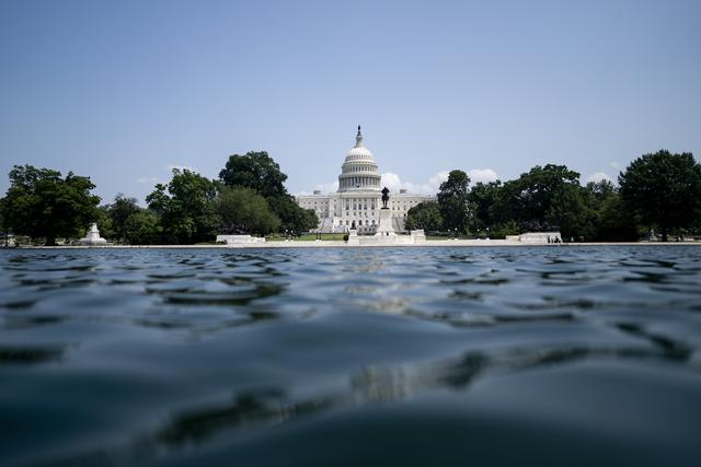 魔力鸭和菲尔可哪个键盘好，斐尔可的键盘怎么样（能让拜登找回自信吗）