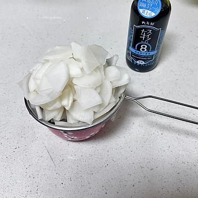 酸萝卜条怎么做，酸萝卜条制作方法（吃了酸辣萝卜忘不掉）