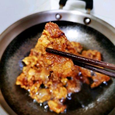 炸肉片怎么做酥脆好吃（简单好上手的炸五花酥肉）