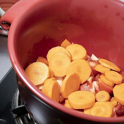 木瓜炖汤的做法，木瓜煲汤食谱大全（百吃不厌的天然超营养的广东靓汤）