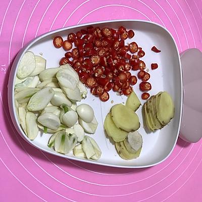 腌酸辣萝卜的做法，腌酸辣萝卜的做法视频（酸辣白萝卜，全家都爱吃）