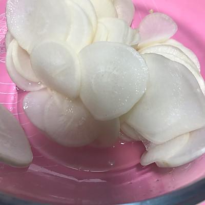 腌酸辣萝卜的做法，腌酸辣萝卜的做法视频（酸辣白萝卜，全家都爱吃）