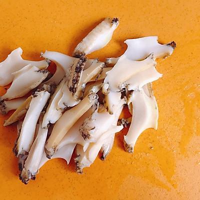 新鲜鲍鱼怎么做好吃又简单方便，鲍鱼怎么做最简便最好吃呢（超级爽口下饭的#精致一人食#葱油鲍鱼片）