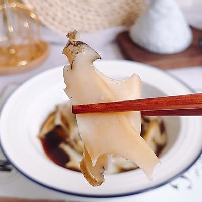 新鲜鲍鱼怎么做好吃又简单方便，鲍鱼怎么做最简便最好吃呢（超级爽口下饭的#精致一人食#葱油鲍鱼片）