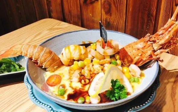 长春工业大学人文学院，2021年长春工业大学人文信息学院录取通知书查询入口_什么时候收到及发放时间（长春这处宝藏地有料又有趣）