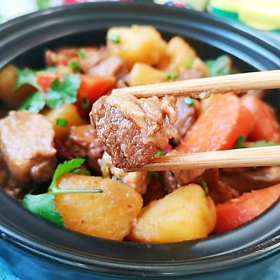 羊腿怎样炖才好吃，羊腿肉怎么炖好吃（#精致一人食#胡萝卜土豆炖羊肉）