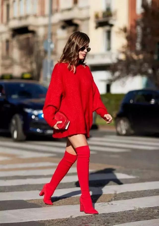 毛衣怎么搭配，条纹毛衣怎么搭配（也太适合织女们了吧）