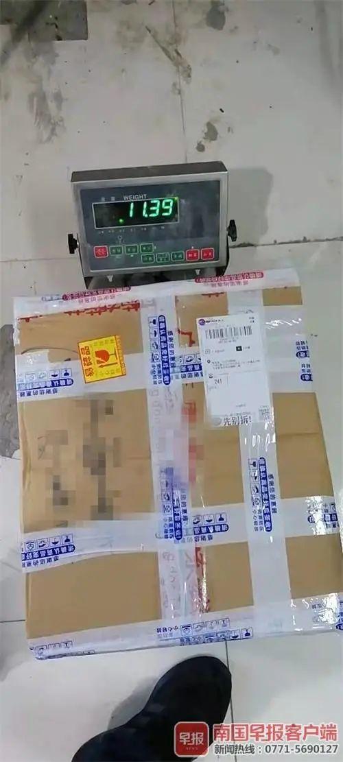 圆通快递客服人工服务，圆通快递人工客服电话（南宁一女子价值6万多元的圆通快件丢失）