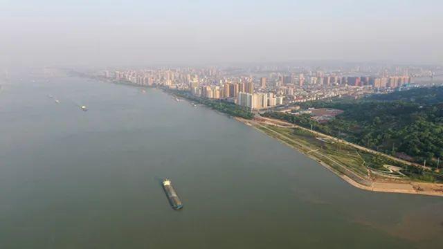 湖北简称鄂的由来，鄂是哪个省的简称（湖北省为什么简称鄂）