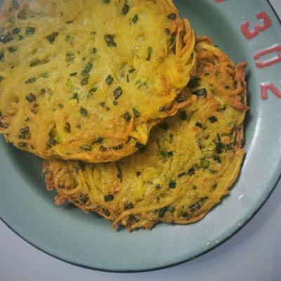 土豆饼油炸方法，从来没想过土豆饼～零翻车小吃还能这么做