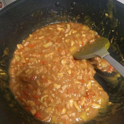 咖喱里面能放辣椒吗，咖喱里面能放辣椒吗知乎（美味又易做的咖喱酱）