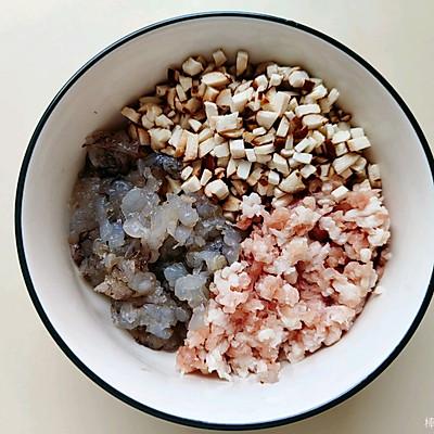 虾仁馄饨馅怎么调才好吃，鲜虾馄饨馅的做法（做好#精致一人食#鲜肉虾仁馄饨）