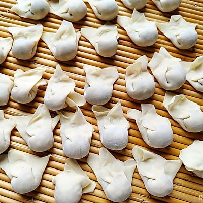 虾仁馄饨馅怎么调才好吃，鲜虾馄饨馅的做法（做好#精致一人食#鲜肉虾仁馄饨）