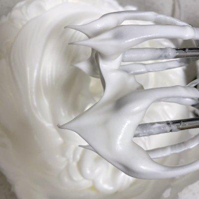 蛋糕烤箱，第一次做就成功的纸杯蛋糕（蛋糕烤箱多少钱一台）