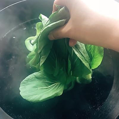 酸菜炒肉泥制作方法，酸菜炒肉泥的做法（最让孩子停不下筷子的竟然是肉末炒酸菜）