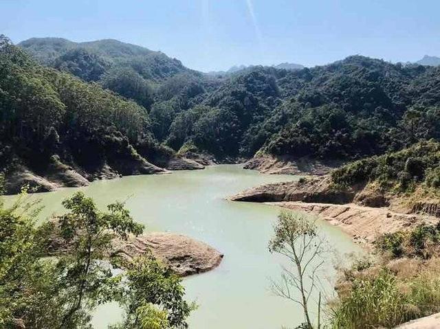 叫花鸡的配料与腌制，叫花鸡的配料与腌制方法（汶上的花鸡，河西的猪）