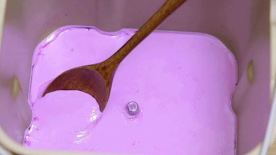 牛奶和酸奶哪个好，纯牛奶和酸奶哪个对胃好（原来有这个区别，这么喝更健康）