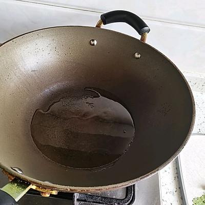 怎样煲鲫鱼汤最有营养，鲫鱼汤怎么煲好喝又营养（这道家常版—鲫鱼汤一上桌）