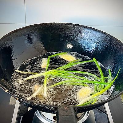 如何做蟹粉面，蟹粉面怎么做最好吃（自制蟹粉，美味不打折）