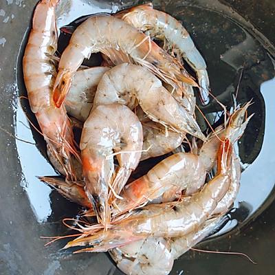 大虾煮几分钟最好吃，水煮虾开水煮几分钟（一虾两吃——酒店经典菜自己做更好吃）