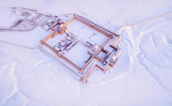 自拍风景照。居一.，如何自拍风景照（“90后”小伙拍出长城绝美四季图片）