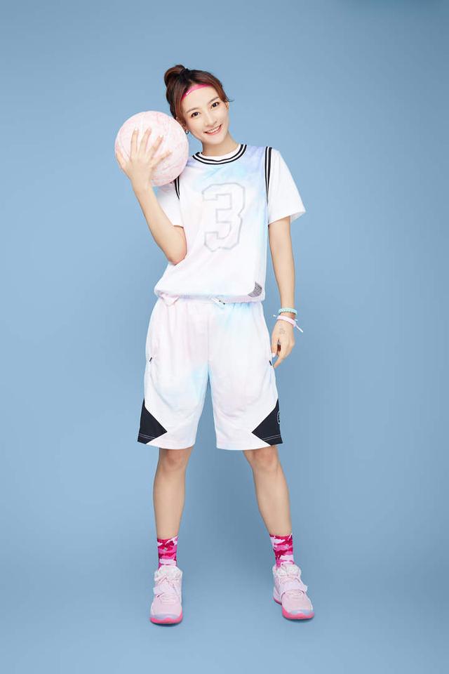 浙江树人大学怎么样，浙江树人大学学费一年多少（学校请了这个教练）