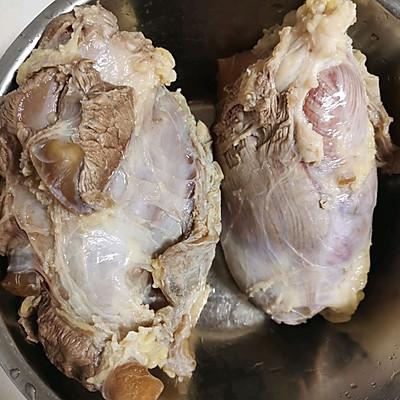 牛腱子肉怎么做好吃，牛腱子做怎么好吃（香卤牛腱一上桌）
