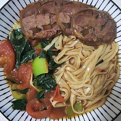 牛腱子肉怎么做好吃，牛腱子做怎么好吃（香卤牛腱一上桌）
