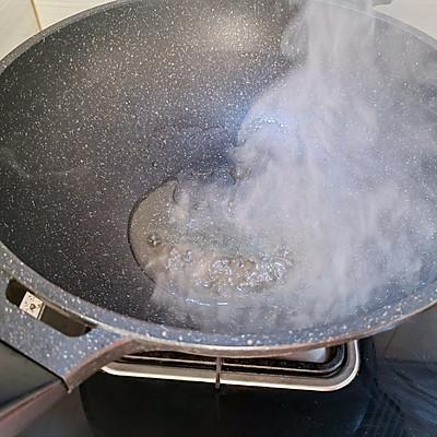 红烧扣肉的做法，扣肉的正宗做法梅菜扣肉（红烧猪肘）