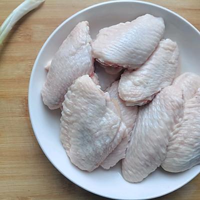 面包糠炸鸡翅的做法窍门，炸鸡用裹粉好还是面包糠好（第一次尝试炸鸡翅）