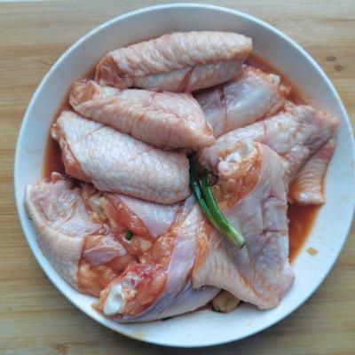 面包糠炸鸡翅的做法窍门，炸鸡用裹粉好还是面包糠好（第一次尝试炸鸡翅）