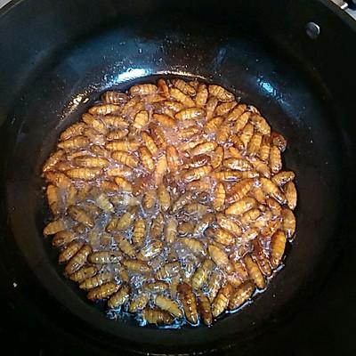 蚕蛹的做法大全，蚕蛹最简单最好吃做法（经济实惠的下酒神器《干炸小蚕蛹》）
