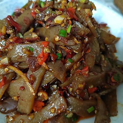 魔芋怎么炒好吃，魔芋怎么做出来的（吃一次就念念不忘的香辣魔芋）