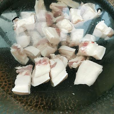 夹肉饼里面的肉怎样做才好吃，夹肉饼里面的肉怎么做（肉夹馍里的肉的秘籍分享）
