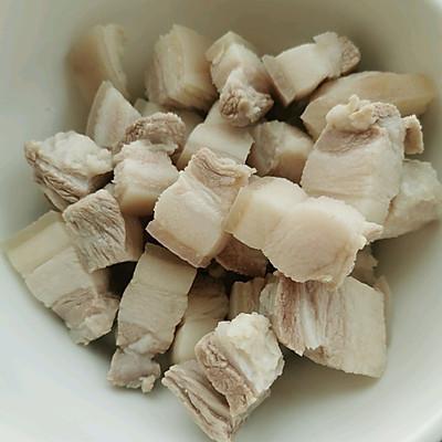 夹肉饼里面的肉怎样做才好吃，夹肉饼里面的肉怎么做（肉夹馍里的肉的秘籍分享）