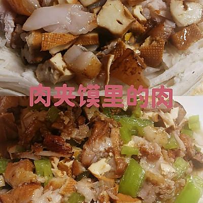 夹肉饼里面的肉怎样做才好吃，夹肉饼里面的肉怎么做（肉夹馍里的肉的秘籍分享）