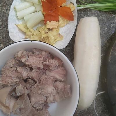 清炖羊排萝卜汤，清炖羊肉炖萝卜的做法（你一定喜欢的萝卜清炖羊肉羊排）